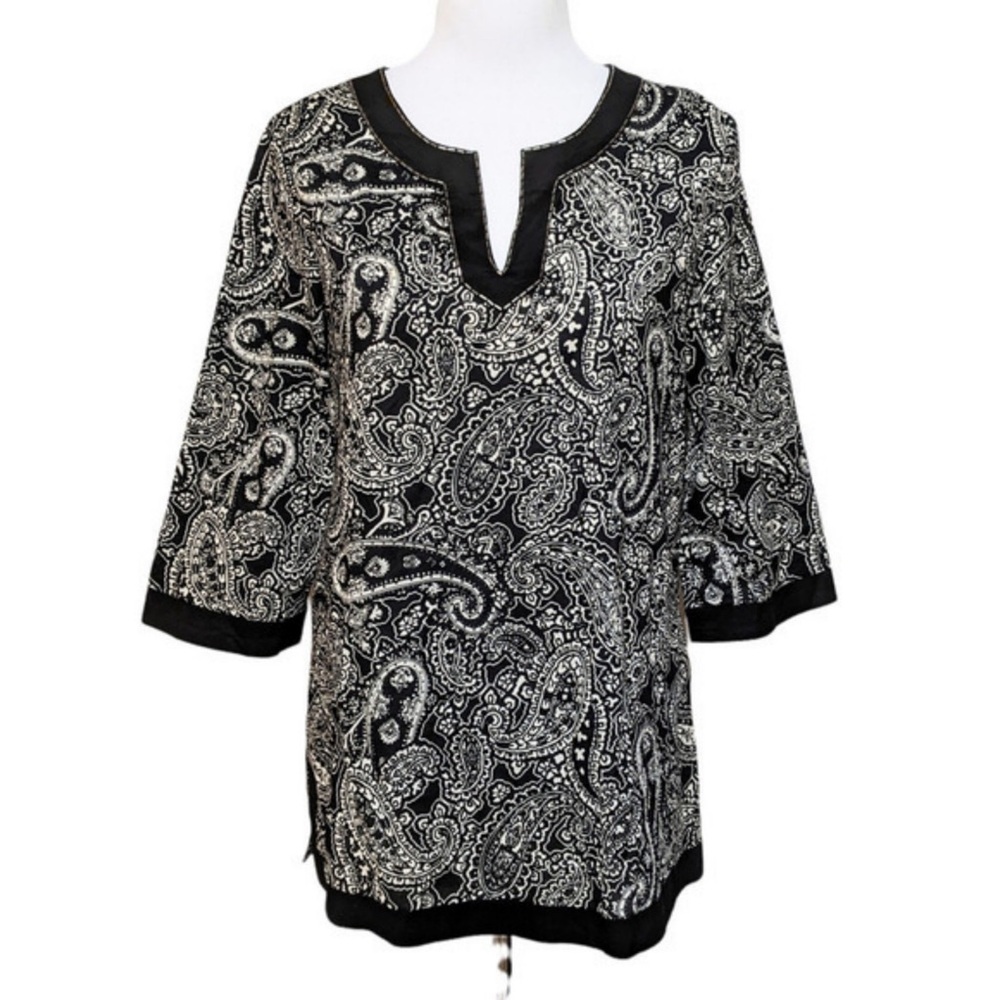 Black and White Paisley Women's Top